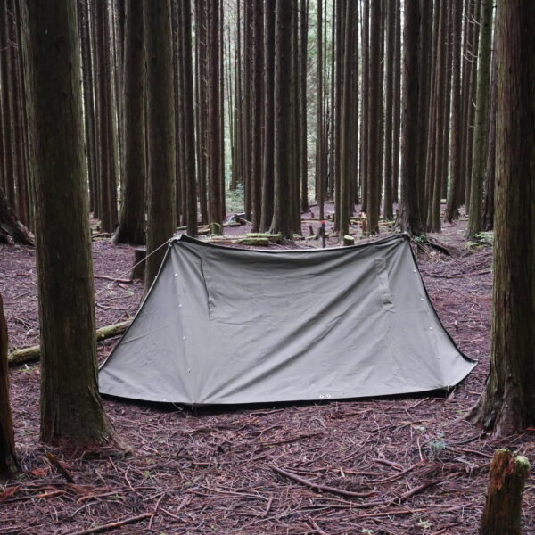 ドイツ軍 軍幕 ハーフシェルター2枚 パップテント ポール・ペグセット